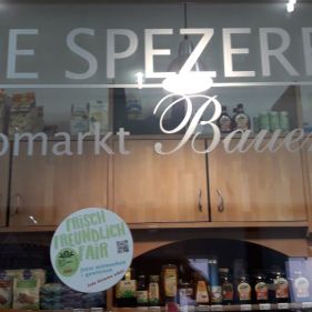 Schaufenster von Die Spezerei Biomarkt Bauer